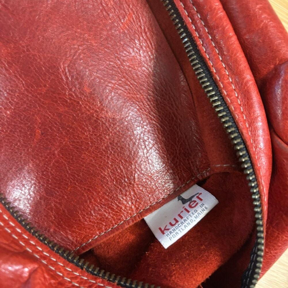 Kurier Red Leather Crossbody Bag Adjustable Strap Brass Hardware 12x11x6.5 - Picture 7 of 9